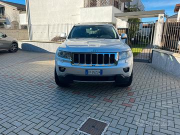 Grand cherokee overland