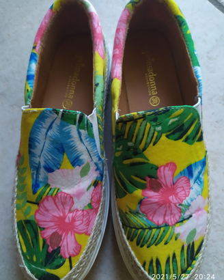 Scarpe Primadonna mai usate n. 39