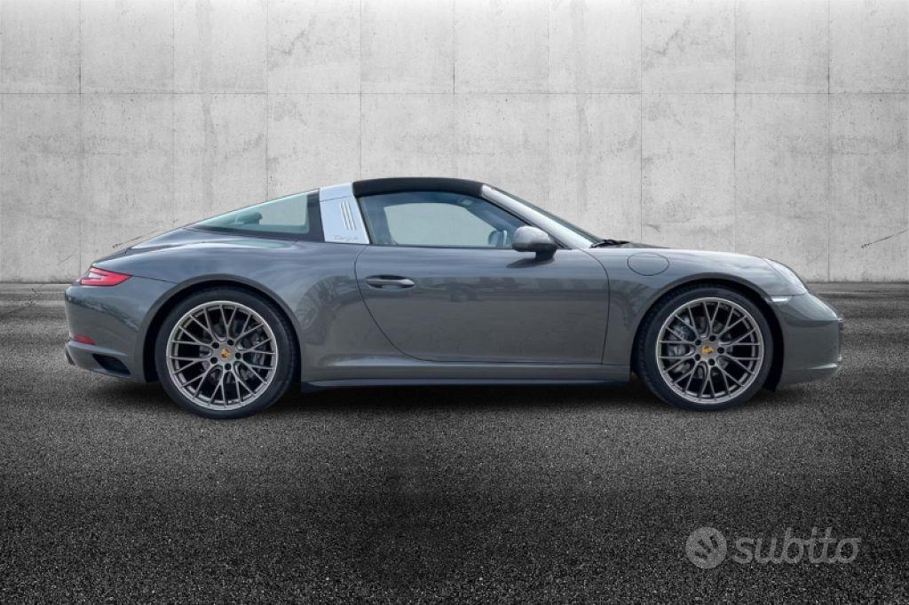 Porsche 911 2019 photo 5