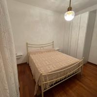 Cornice letto matrimoniale