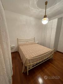 Cornice letto matrimoniale