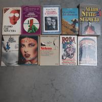 Circa 100  libri vintage per liberare il box