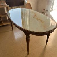 Tavolo con piano in marmo