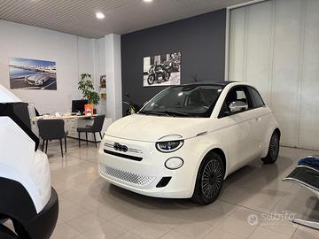 Fiat 500 Cabrio 1.0 hybrid Icon
