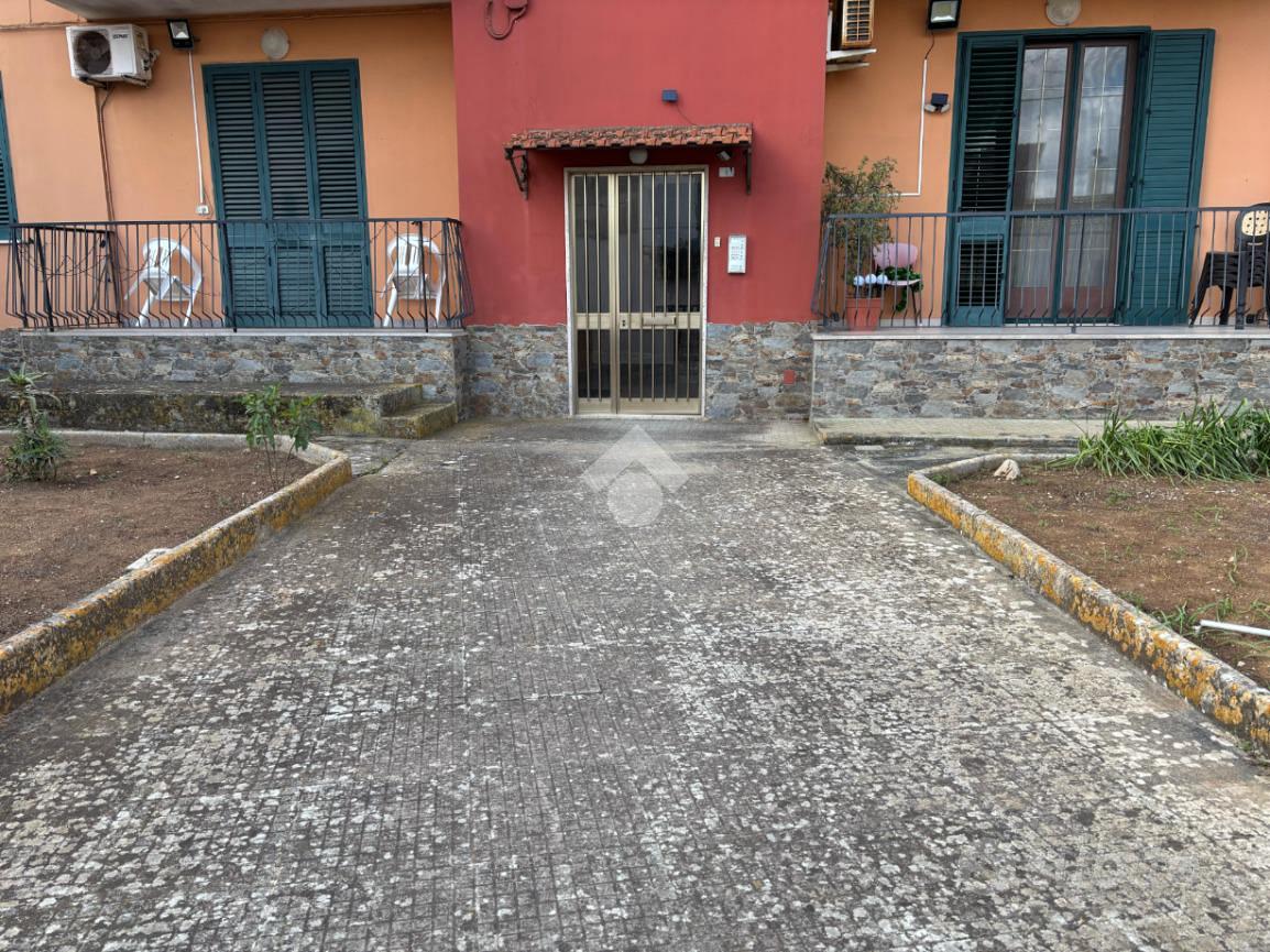 4 LOCALI A ALEZIO - Vista 3