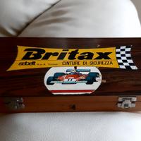 Cassetta in legno vintage per tempere