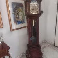 Pendolo a colonna in noce massello