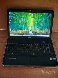 Portatile veloce ssd 250gb ram 8gb windows 11