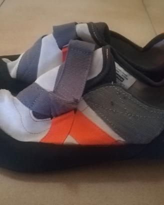 Scarpe arrampicata sportiva/bouldering Simond