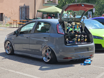 Grande punto stance