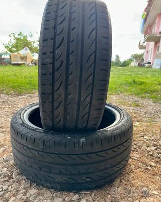 Gomme auto 225/40/18