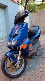 Scooter Aprilia SR 50 www