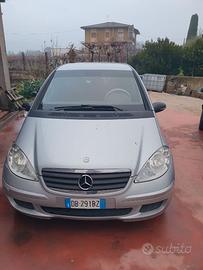 Mercedes classe A da riparare
