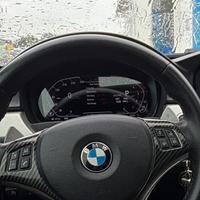 Quadro digitale BMW e volante bmw