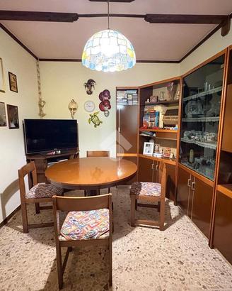 CASA INDIPENDENTE A SUZZARA
