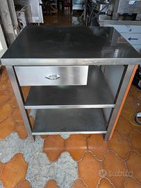 Banco in acciaio con cassetto 