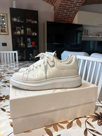 McQueen Oversized