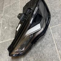 Proiettore sx A3 2014 LED