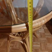 Tavolino in bambu e vetro