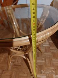 Tavolino in bambu e vetro