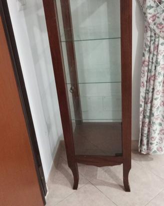 Vetrina in legno