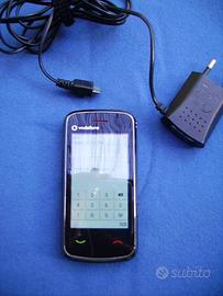 Cellulare  Touchscreen  Vodafon 547