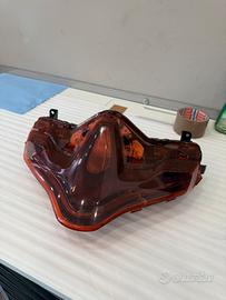 Faro fanale stop tmax 560