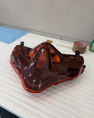 Faro fanale stop tmax 560