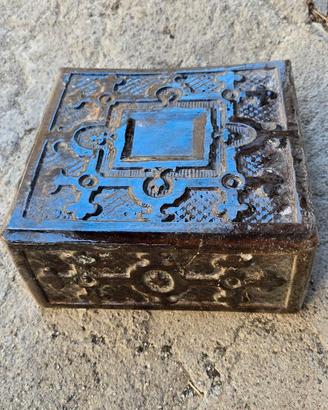 Elementi originali per stufa antica