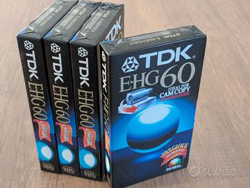 4 videocassette VHS TDK sigillate da 60 minuti