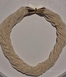Collana in oro 18 carati e perle