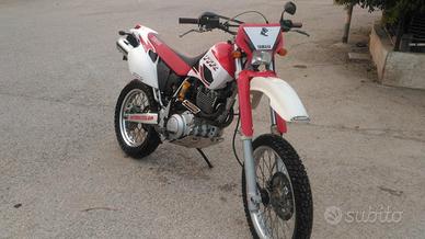 YAMAHA TTR 600