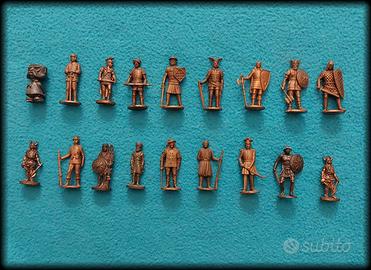 SOLDATINI METALLO KINDER – LOTTO DA 18 PEZZI