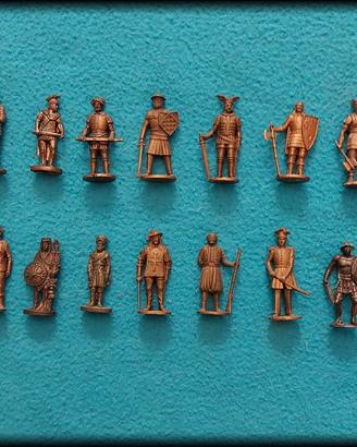 SOLDATINI METALLO KINDER – LOTTO DA 18 PEZZI