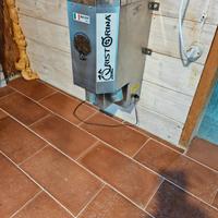 distributore di crocchette per cani e gatti a tre 