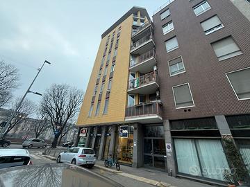 Ampio bilocale sulla Darsena