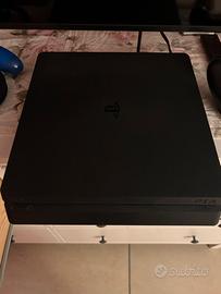 PlayStation 4 slim 1tb