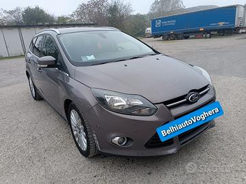 Ford Focus SW 2011--1.6 Benzina