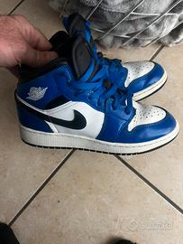 Nike air jordan. Blu taglia 37/5 usate 3/4 volte