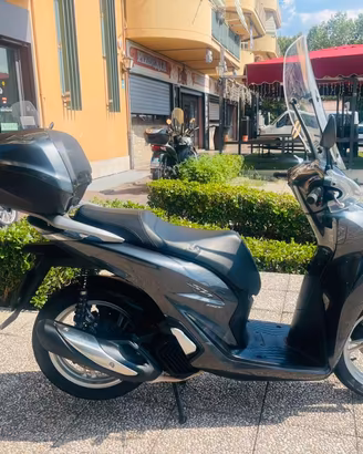 HONDA SH 150 TUTTO INCLUSO ANCHE PASSAGGIO - MIN