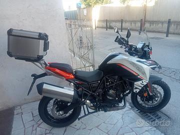 Moto trk702