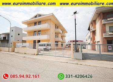 Intero stabile con fotovoltaico