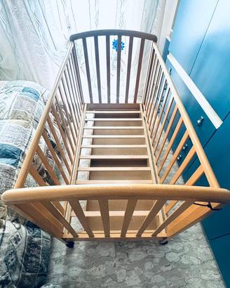 Lettino per bambini con cassettiera e materasso