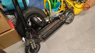 monopattino elettrico 