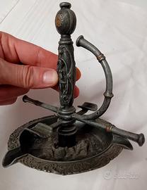 VECCHIO POSACENERE MANICO SPADA SCIABOLA VINTAGE