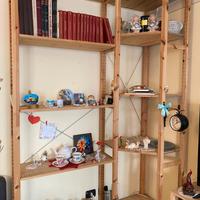 Scaffale da soggiorno, molto carino