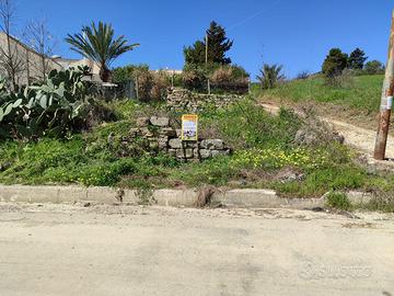 Vendesi Terreno Riedificabile