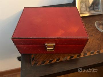 Portagioie  vintage di pelle