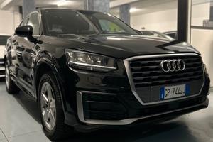 Audi Q2 30 TDI S tronic Identity Black