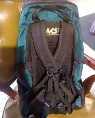 Zaino verde ACS. Originale. spazioso. nuovo